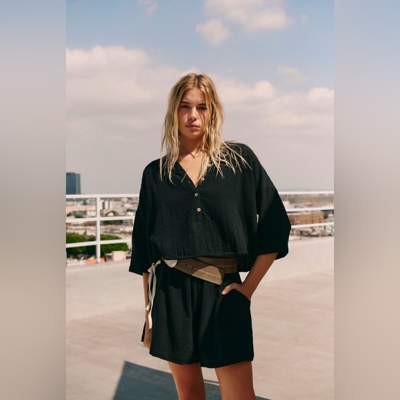 Free People Pants - Free People Cyrus Shorts Set
In Black